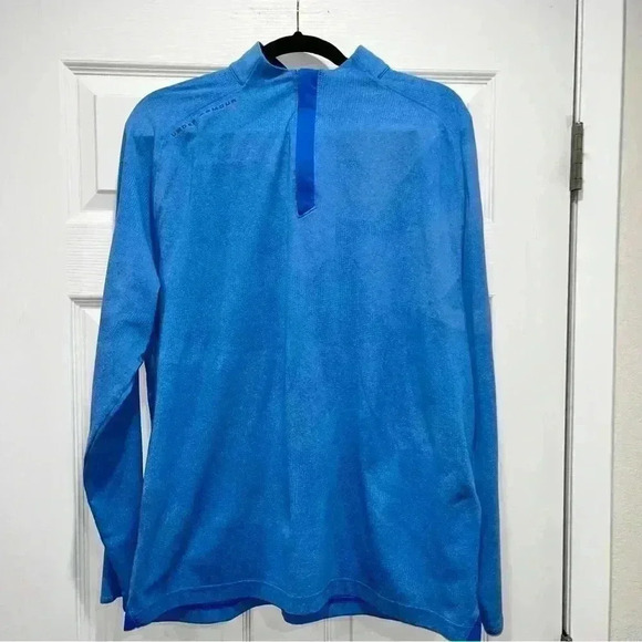 Under Armour Loose Tech Gear long sleeve 1/4 zip poly/elasterell blend shirt - Picture 6 of 12